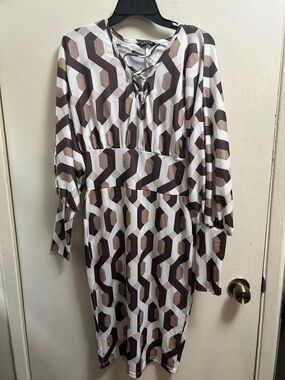 Geo-Print Retro Lace-Up Stretch Midi Dress in Brown & Cream Size L